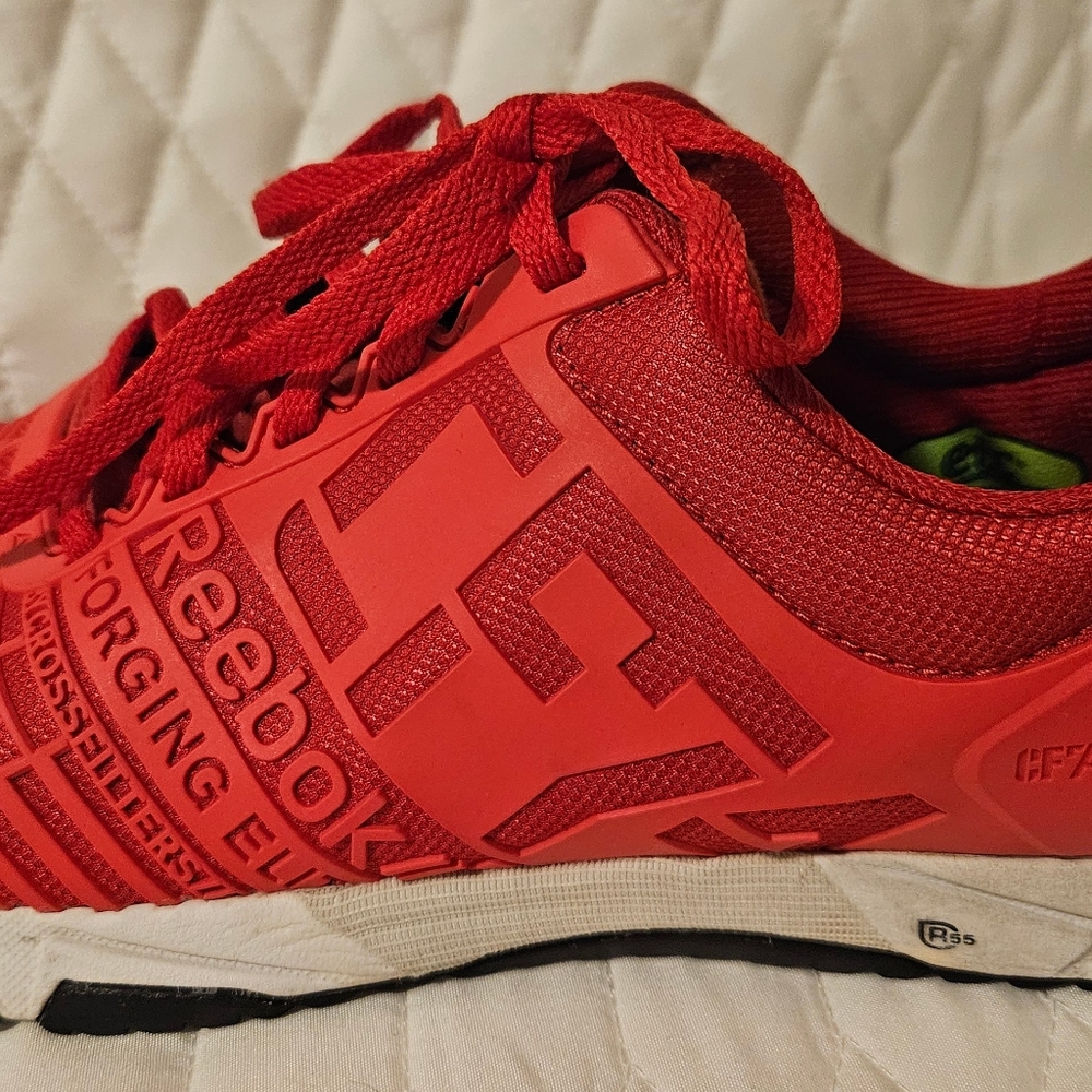 Women's Reebok Crossfit CF74 size US 9 EUC